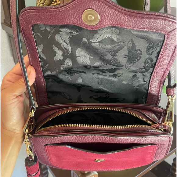 SOLD. Rebecca Minkoff crossbody - Picture 4 of 13